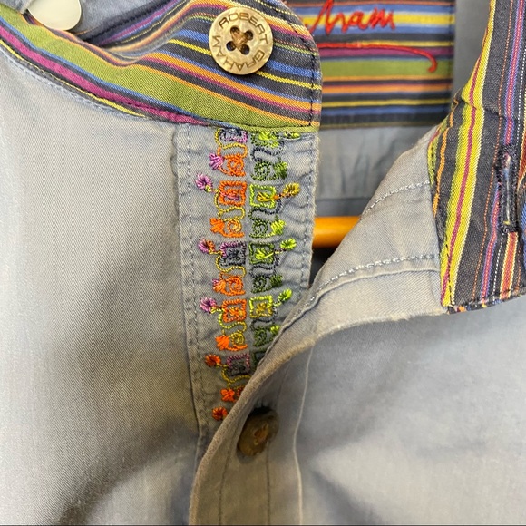 Robert Graham Men’s Dress Shirt Blue with
Contrast Cuffs Size XL - Picture 4 of 13